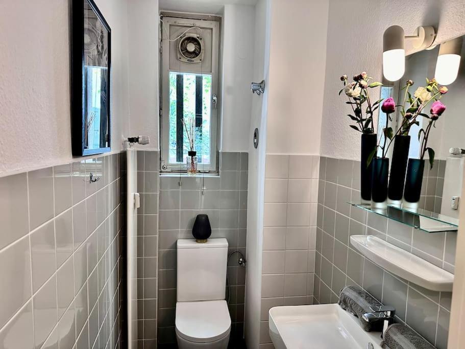 Apartment Schönster Rheinblick Messe Parken Luxus 10 Person Düsseldorf