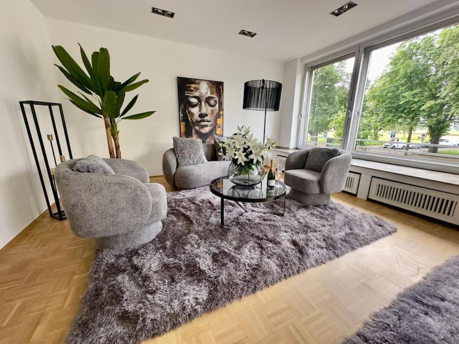 Schönster Rheinblick Messe Parken Luxus 10 Person Apartment