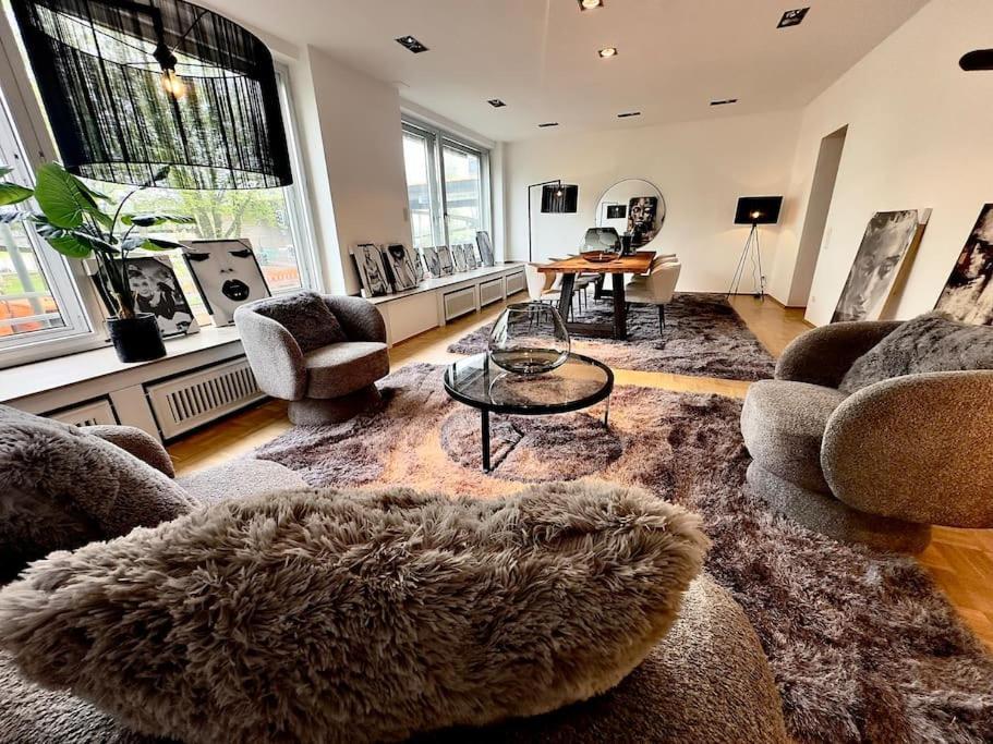 Schönster Rheinblick Messe Parken Luxus 10 Person Düsseldorf